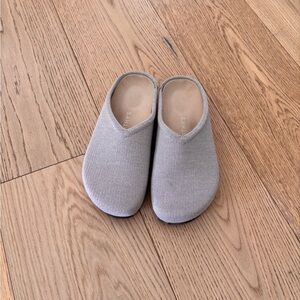 Rothy's Casual Clog in dove